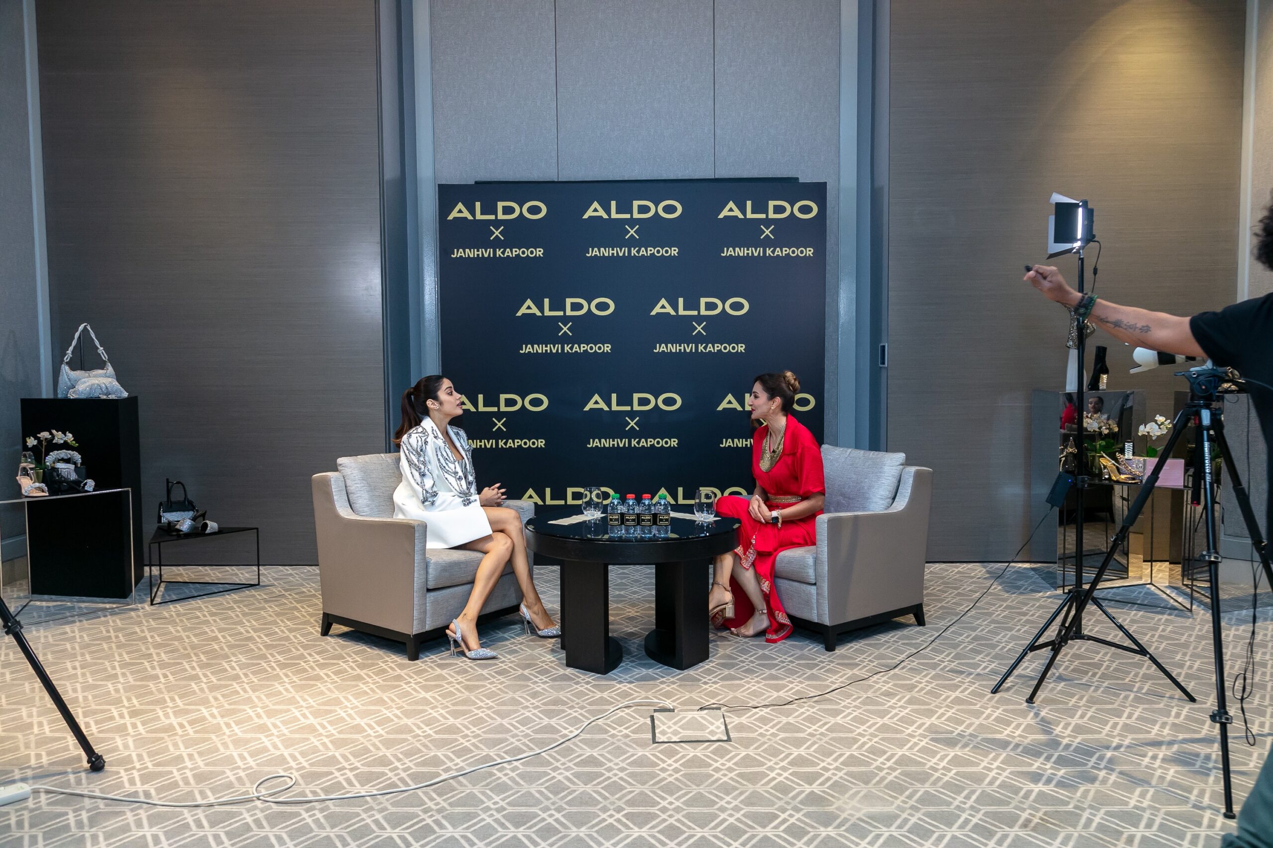 LEVA Marketing Manegement | Jhanvi Kapoor’s Exclusive Visit to ALDO at The Dubai Mall