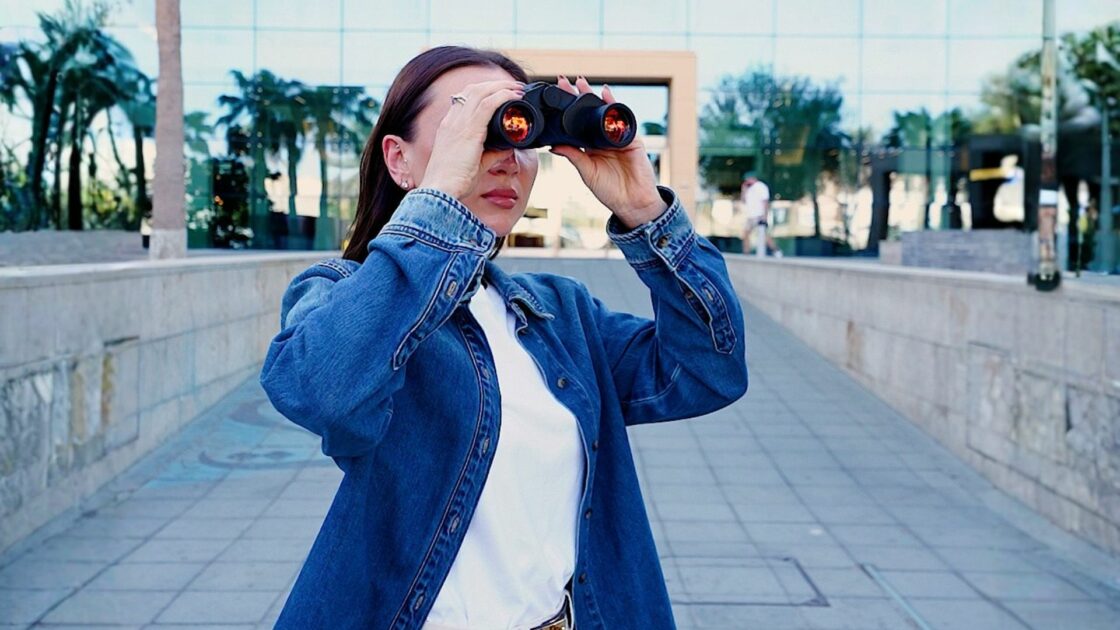 From Russia With Style: The Gold Apple Russian Community Campaign